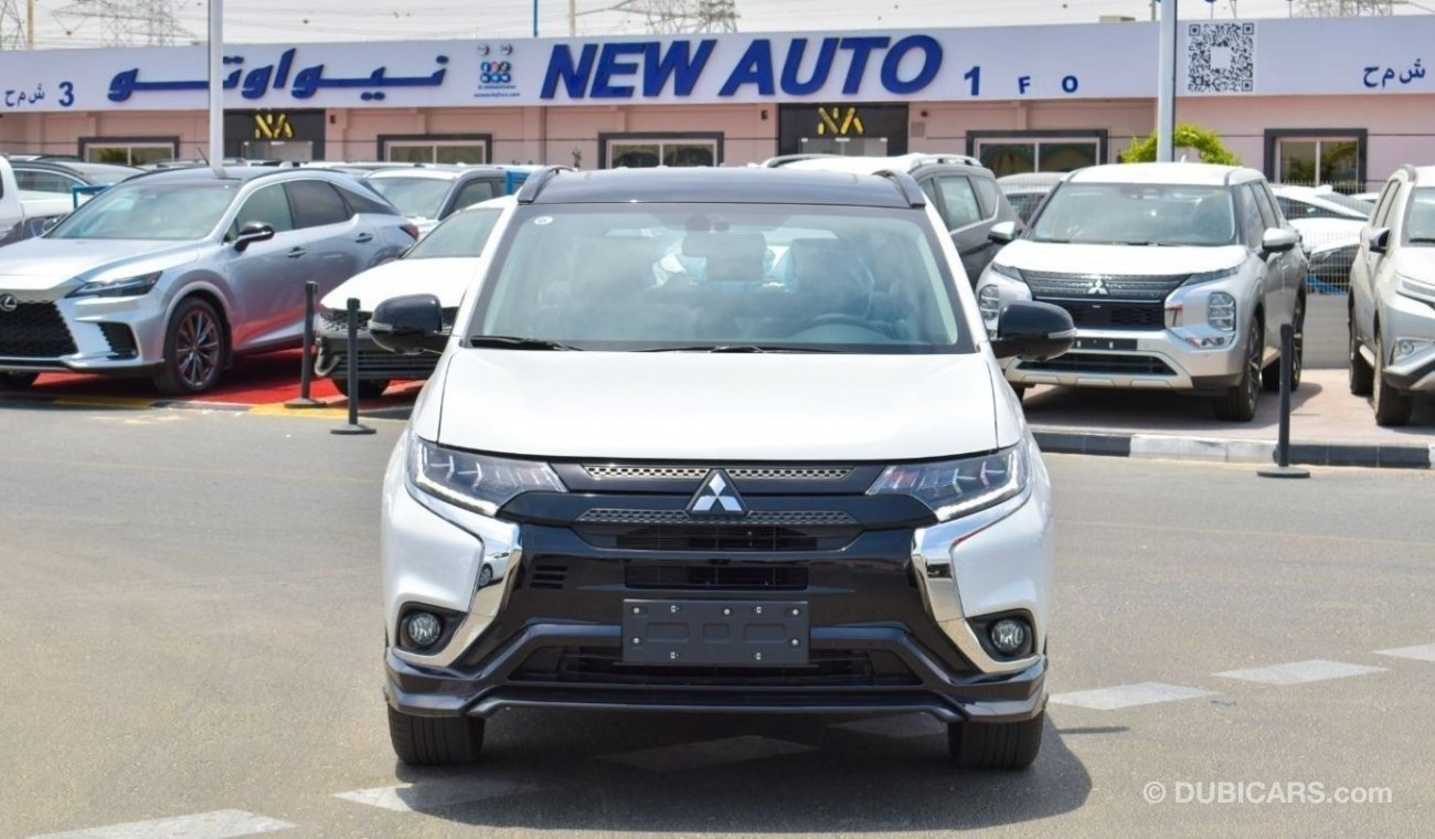 ميتسوبيشي آوتلاندر Brand New Mitsubishi Outlander  Black Edition 4WD Petrol | 2022 | White/Black |