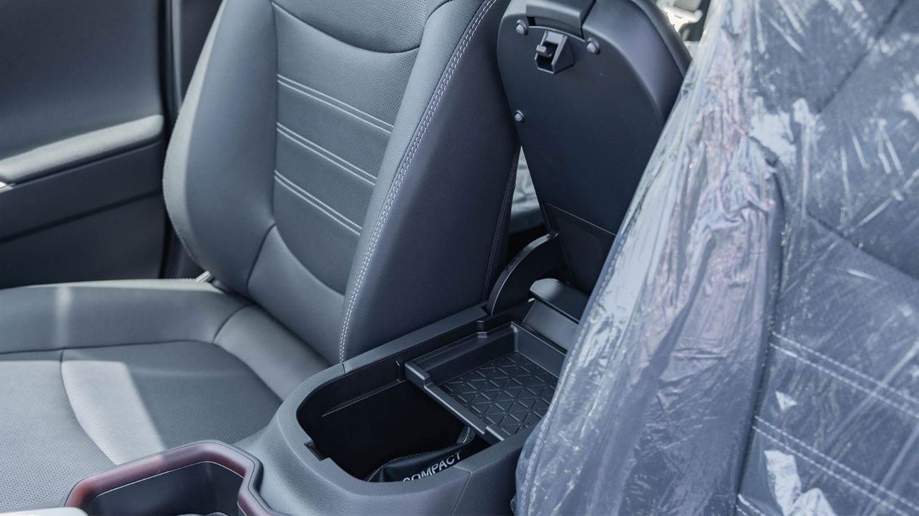 تويوتا راف ٤ 2025 Toyota RAV4 Limited 2.5L AWD AT Hybrid (White)