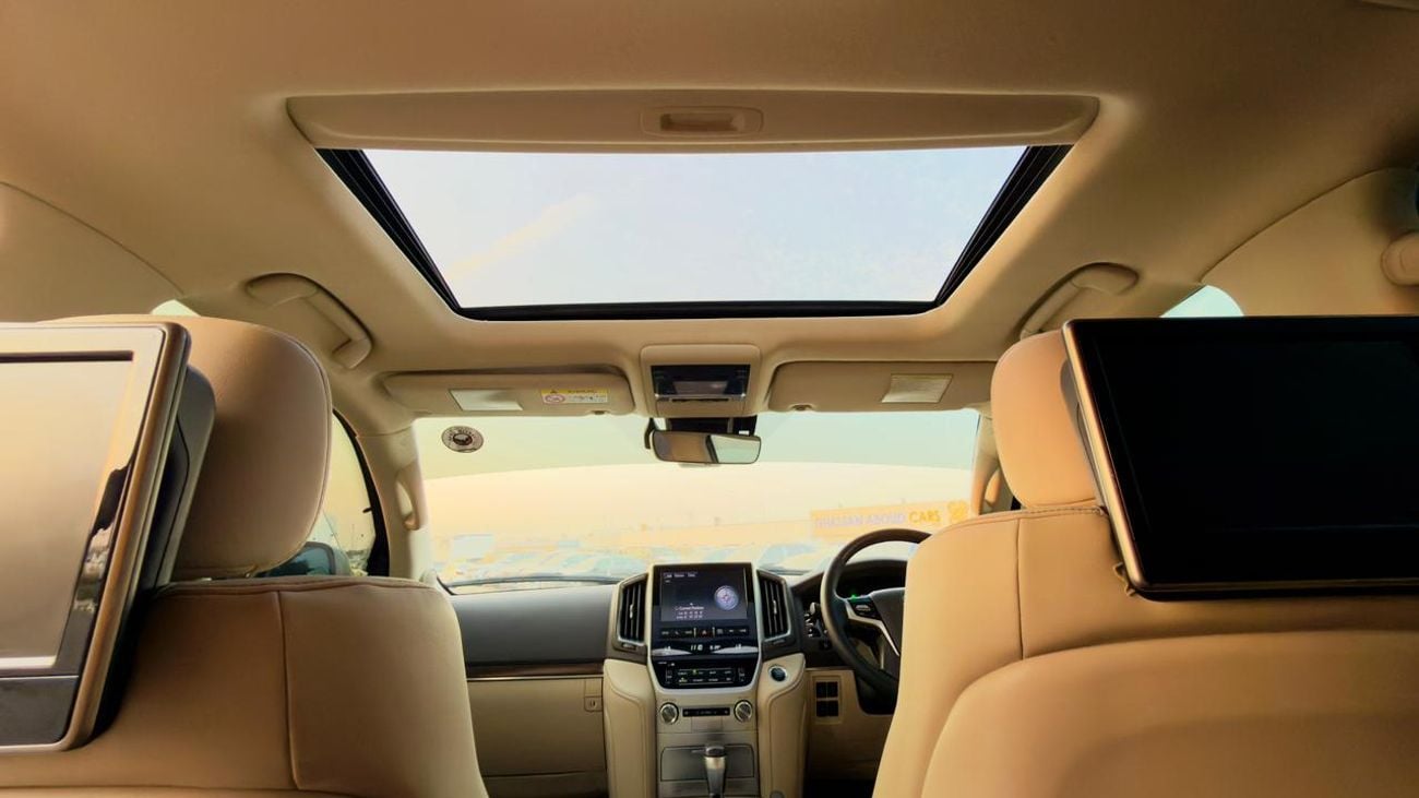 Toyota Land Cruiser SAHARA | PUSH START | SUNROOF | 360 VIEW CAMERA | V8 DIESEL ENGINE | AT | ELECTRIC HEATED & MEMORY S