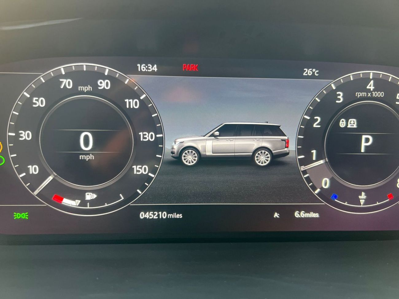 لاند روفر رينج روفر 2020 Land Rover - Range Rover Vogue HSE - 3.0L V6 Full Option Very Well Maintained -