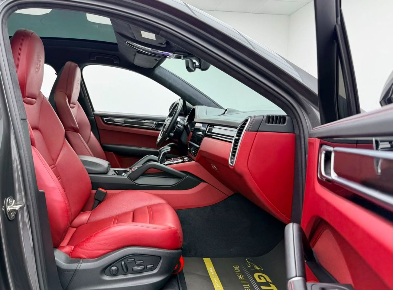 Porsche Cayenne 2022 Porsche Cayenne GTS Coupe, 2027 Porsche Warranty, Full Porsche Service History, GCC