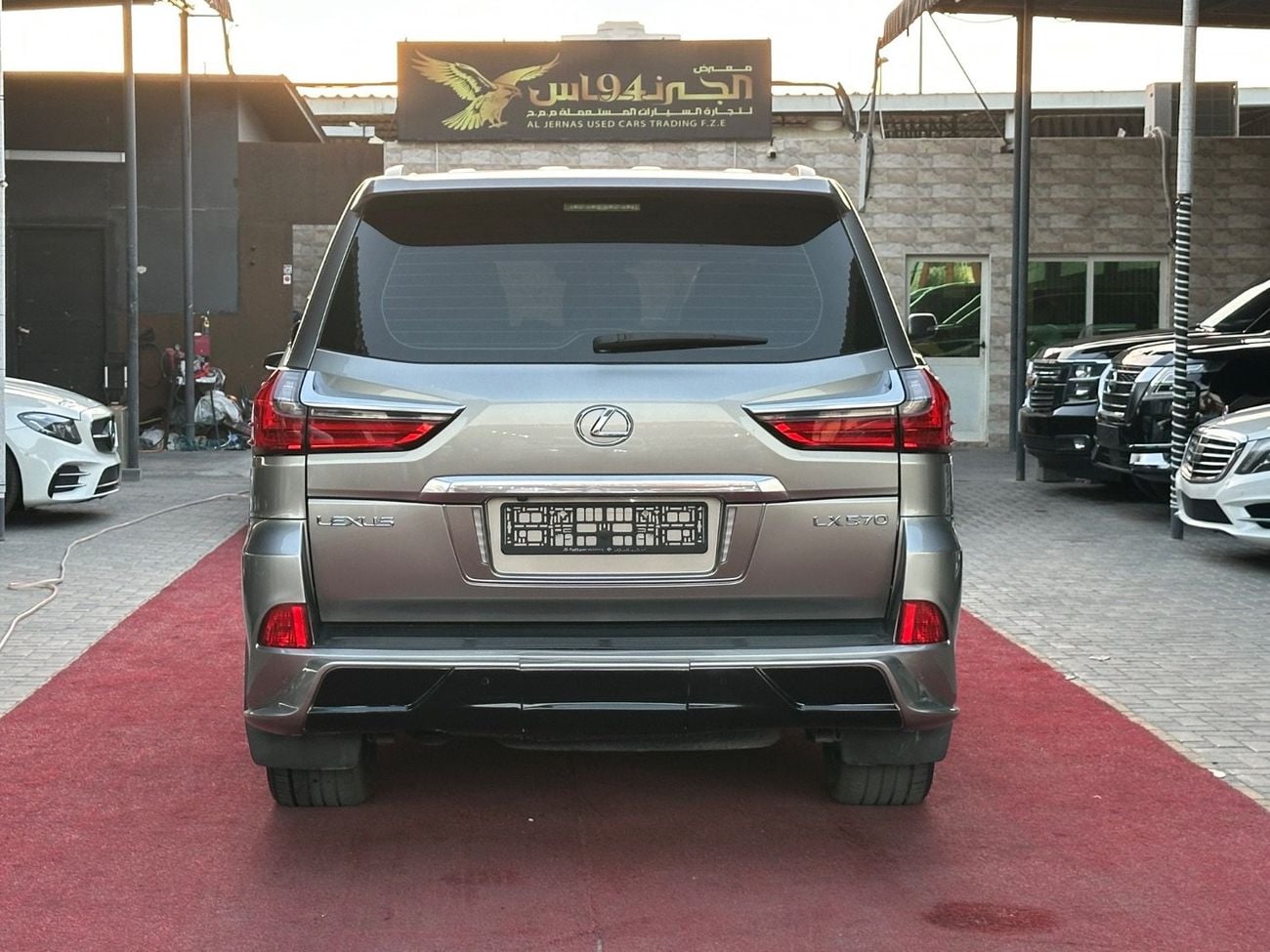 لكزس LX 570 SIGNATURE