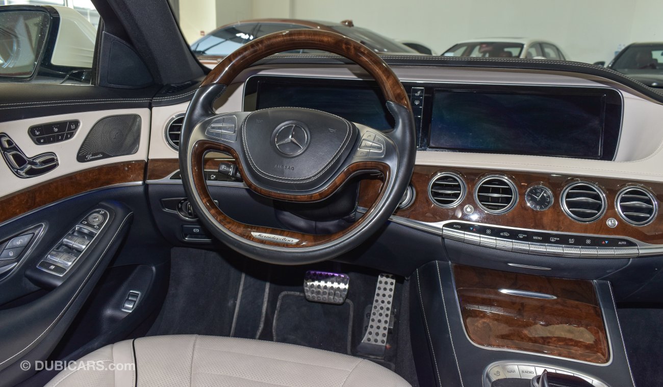 مرسيدس بنز S 550