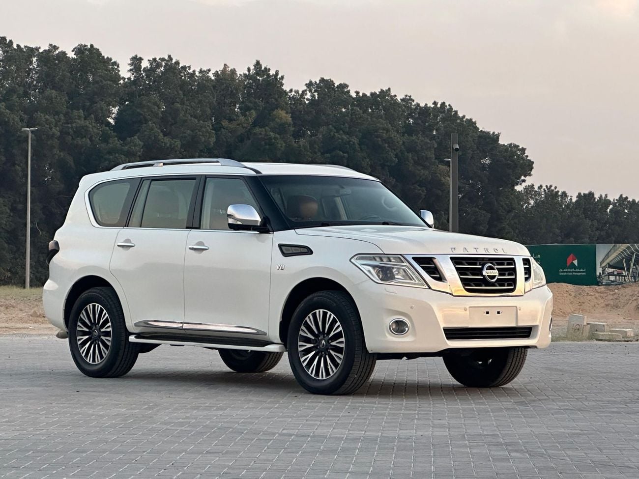 نيسان باترول LE Platinum City 5.6L