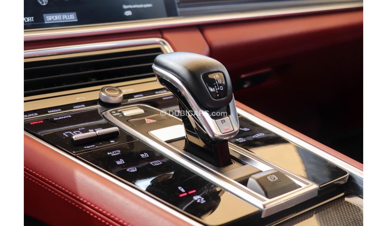 Porsche Panamera 971