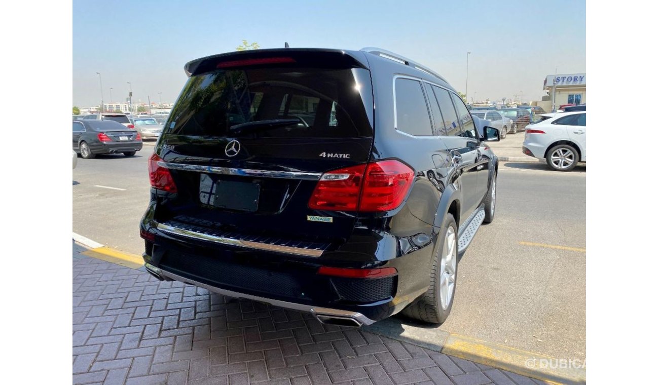 مرسيدس بنز GL 550 AMG Package Fully Loaded