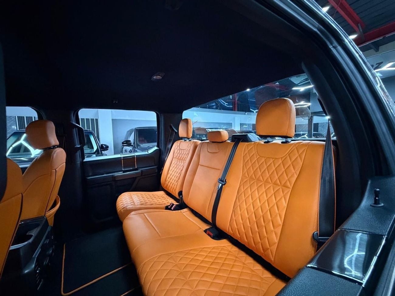 Ford F-150 XLT CREW CAB