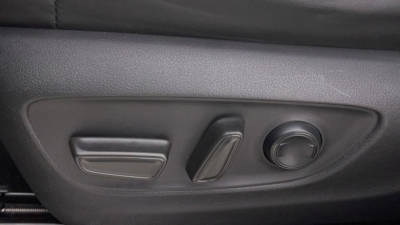 Toyota Land Cruiser GXR 4.0L 2022 GXR | AED 3161/Month | 0 DP | 30 Day Return | Warranty | Service History