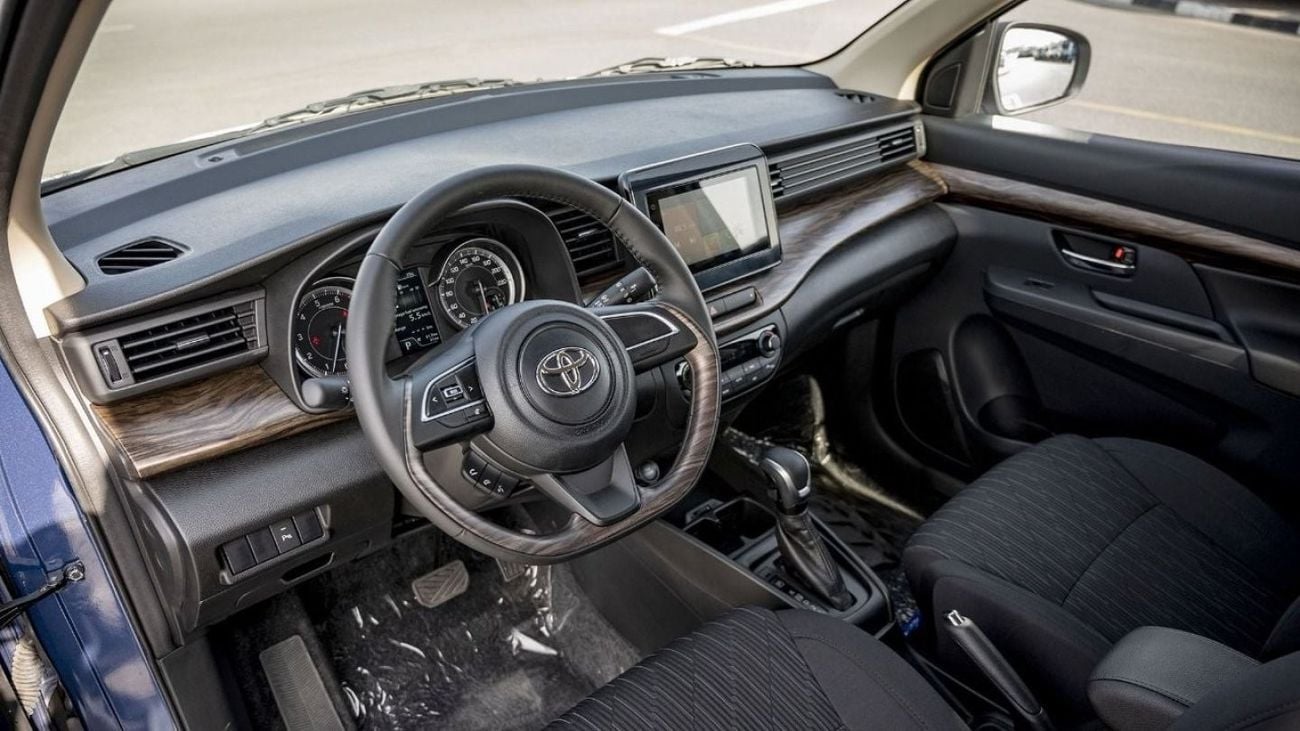 تويوتا روميون E:\NEW CAR MIX\(LHD) TOYOTA RUMION 1.5P AT MY2023 – BLUE