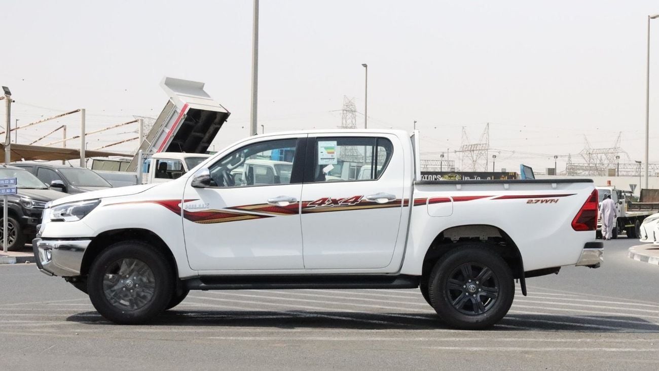 تويوتا هيلوكس TOYOTA HILUX SR5 2.7L A/T full option