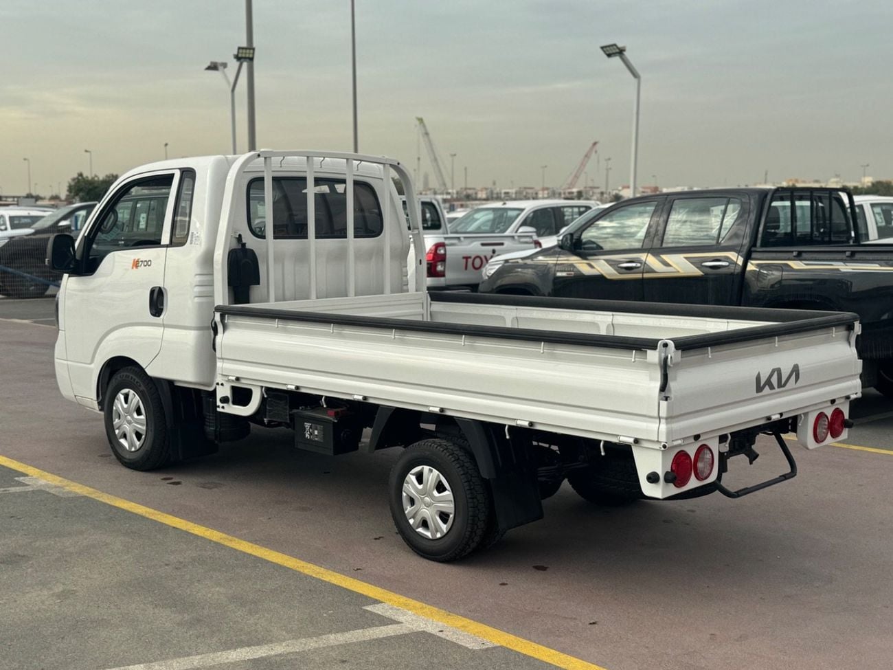 كيا K2700