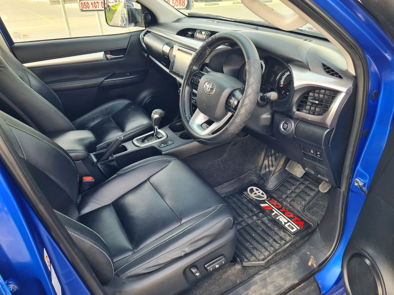 تويوتا هيلوكس DL Double Cabin  Right Hand Drive  Year: 2017  Engine: 2.8L/ V4