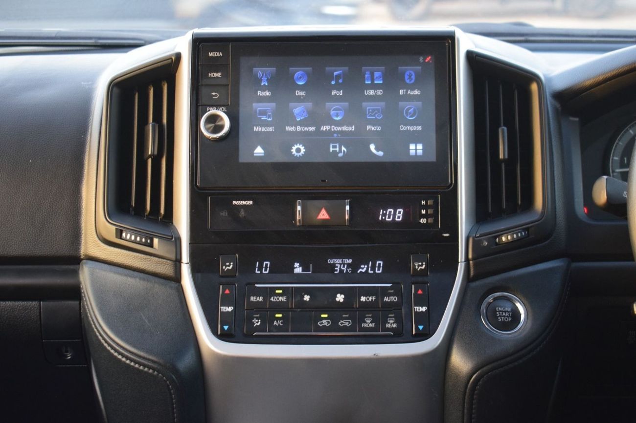 تويوتا لاند كروزر Toyota Landcruiser VXR Diesel RHD V8 Full Option