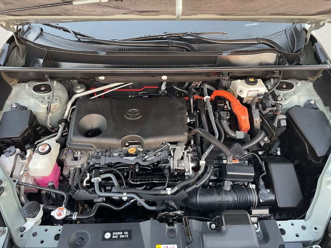Toyota RAV4 LE 2.5L (219 HP) 2019 TOYOTA RAV4 LE HYBRID 4x4 IMPORTED FROM USA