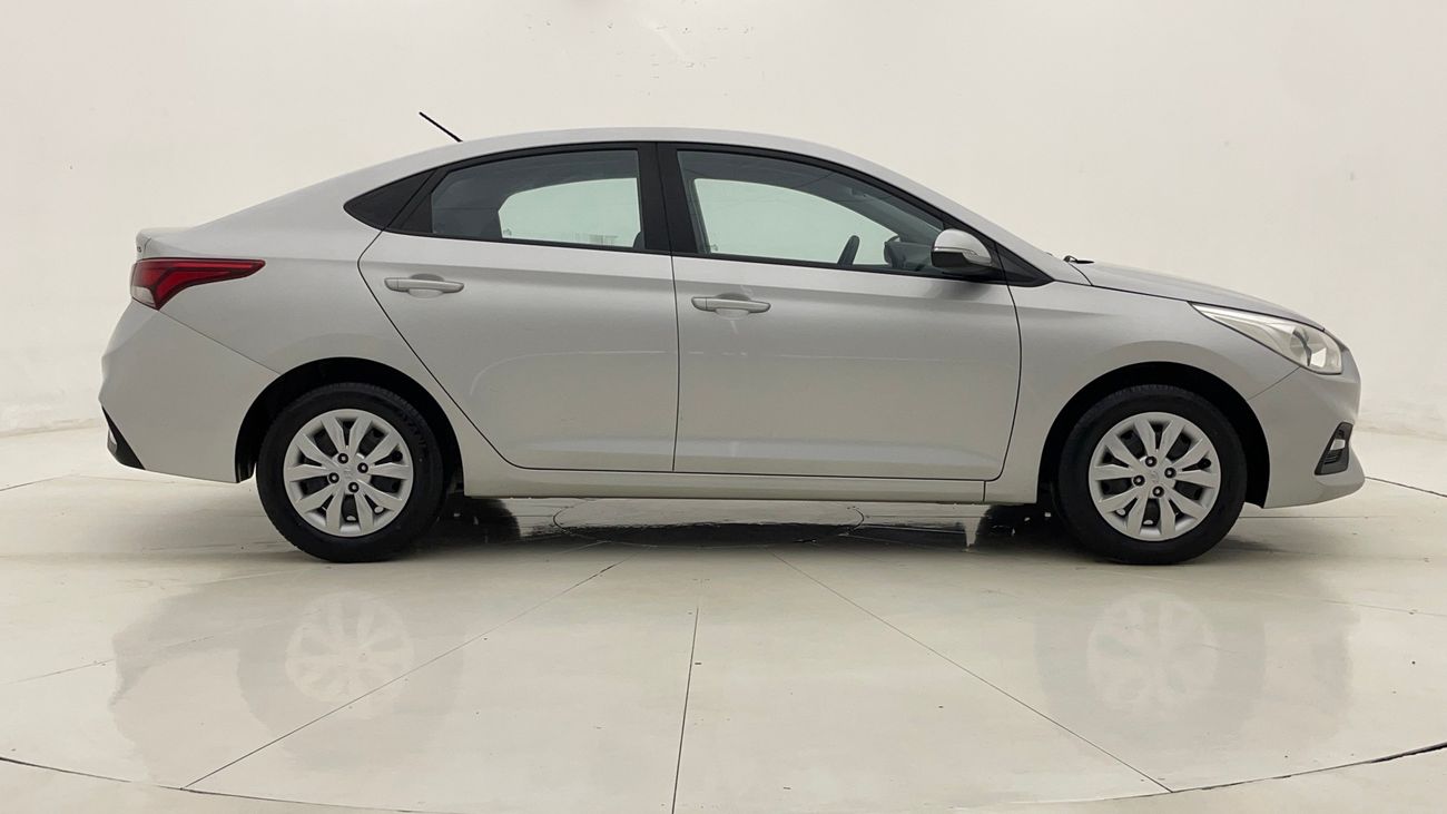 هيونداي أكسنت GL 1.6 | بدون دفعة مقدمة | اختبار القيادة في المنزل