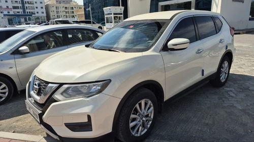 نيسان إكس تريل S 2.5L FWD (5 Seater)