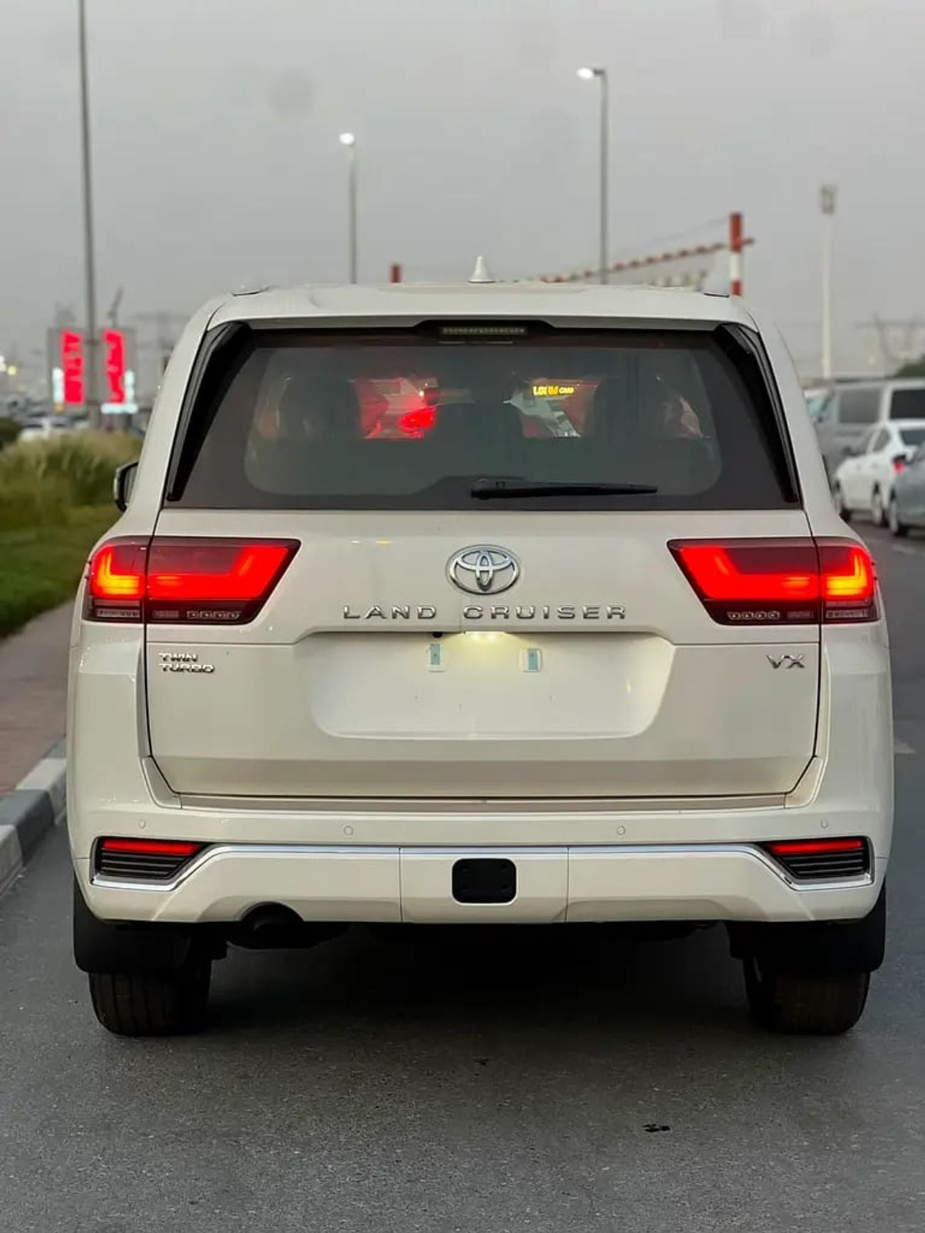 تويوتا لاند كروزر VX LAND CRUSIER VX 3.5L V6 GCC