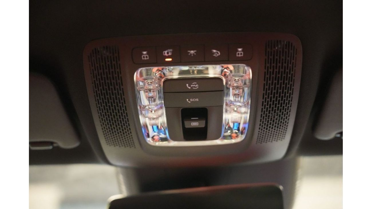 Mercedes-Benz A 200 ✔ AMG Package ✔ Panoramic roof ✔ Self-parking system