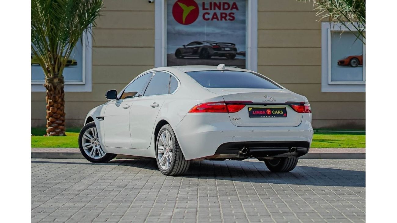 Jaguar XF SE