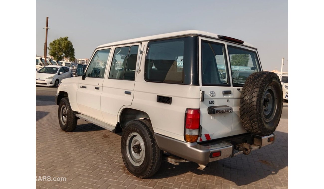 Toyota Land Cruiser TOYOTA LAND CRUISER LEFT HAND DRIVE(PM1676)