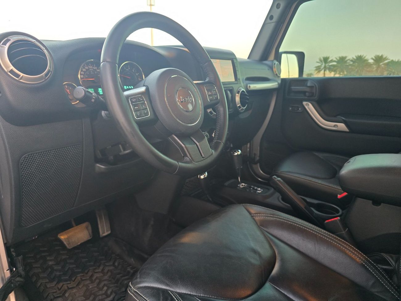 جيب رانجلر Sahara 3.6L A/T