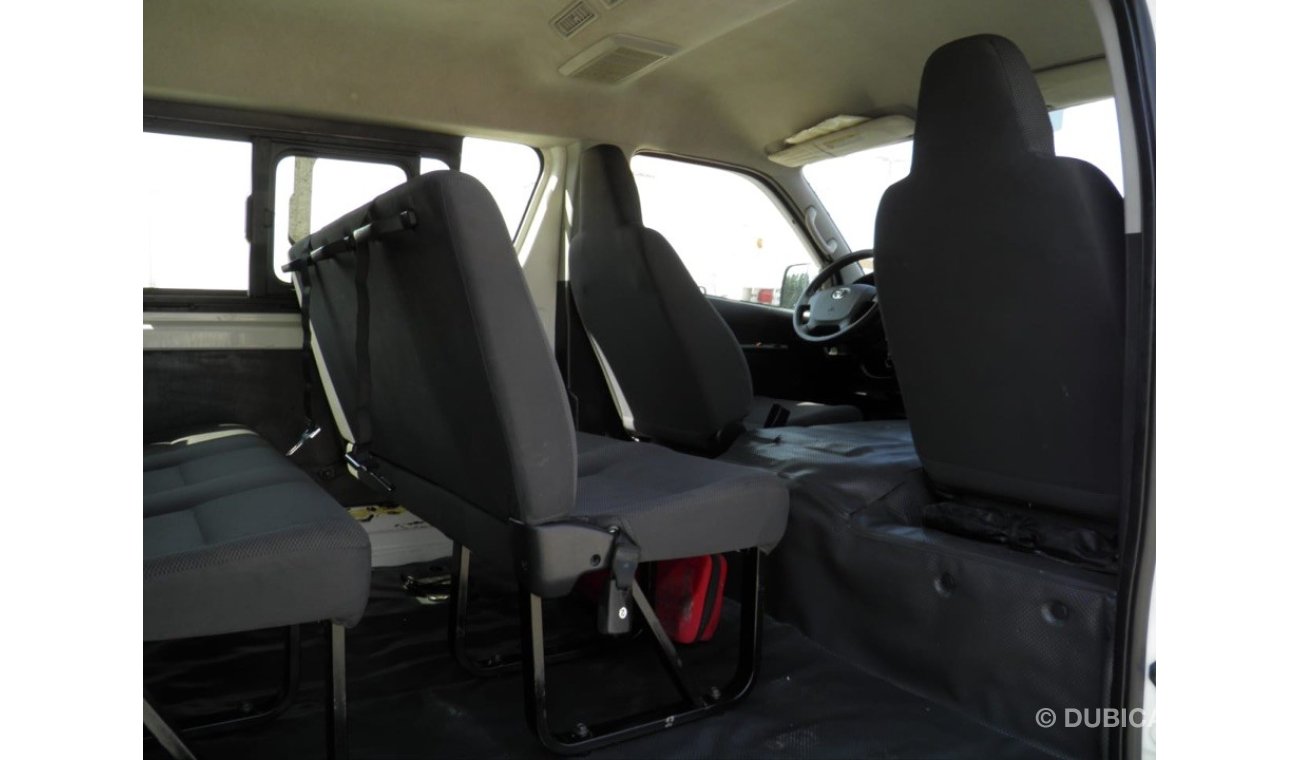 Toyota Hiace 2015 REF#738