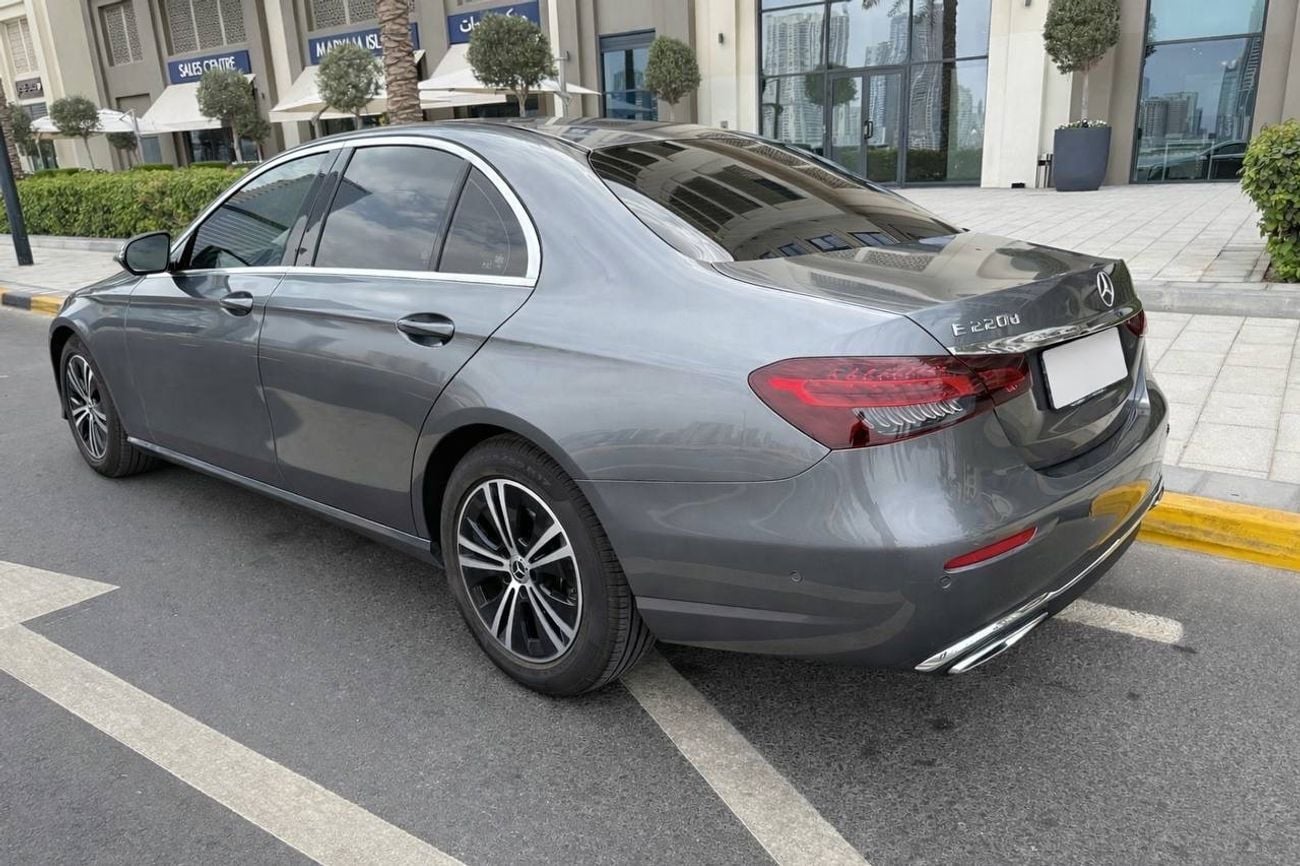 Mercedes-Benz E200 220d