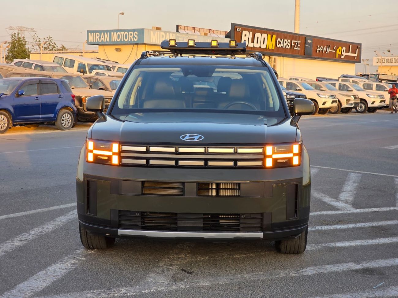 Hyundai Santa Fe 2025 Model Push button , Trunk automatic and original leather with 8 seatwe