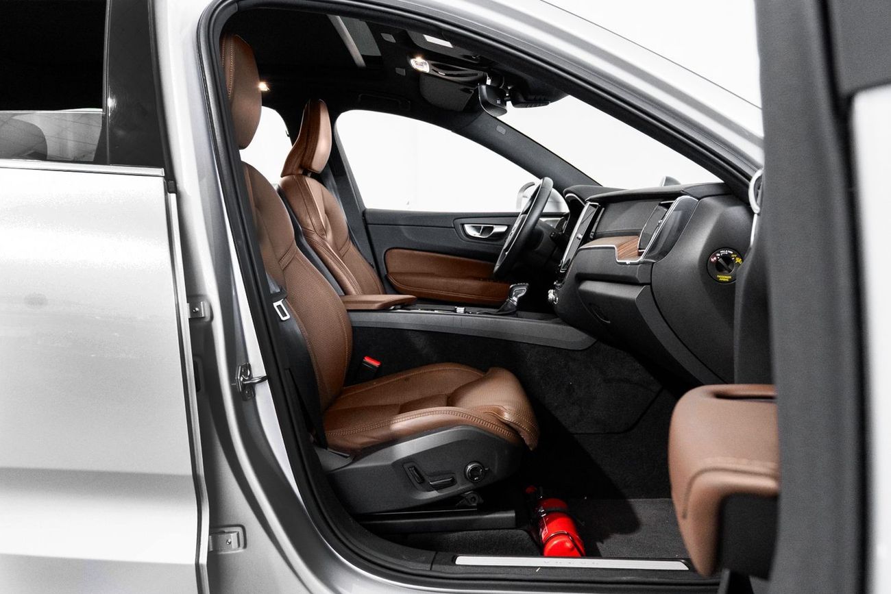 فولفو XC 60 T5 Inscription 2.0L