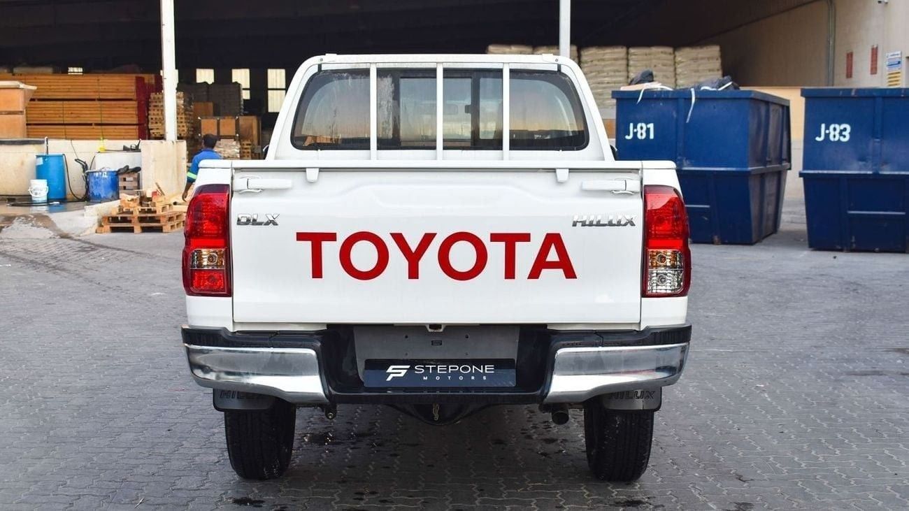Toyota Hilux HILUX D/C 4WD DSL DLX-E
