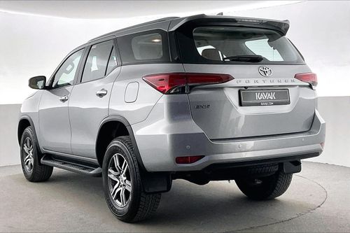 تويوتا فورتونر EXR | شامل الضمان | 0 ﺪﻔﻋﺓ ﺃﻮﻟﻯ