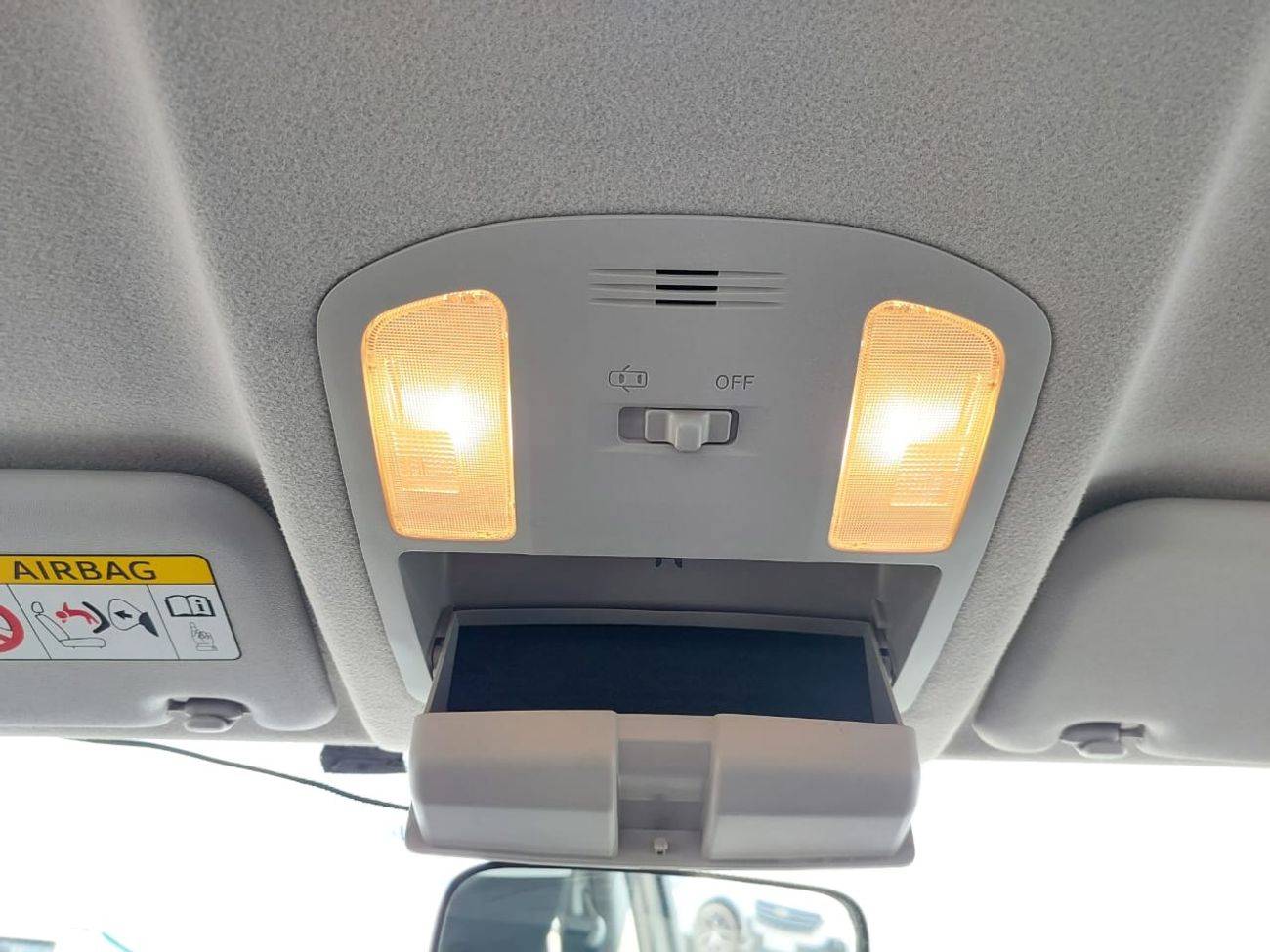 Toyota Hilux TOYOTA HILUX PICK UP RHD 2017 MODEL 2.8 L DIESEL AUTOMATIC(PM99941)