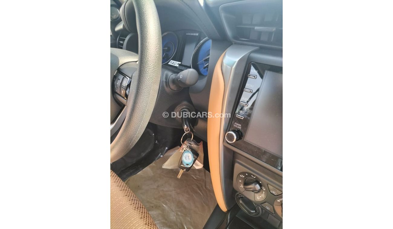 Toyota Fortuner TOYOTA FORTUNER 2.7 PETROL AUTOMATIC 2023