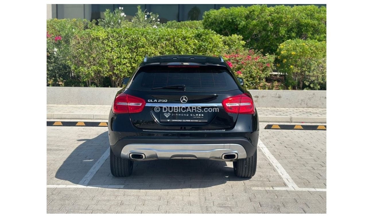 مرسيدس بنز GLA 250 Mercedes GLA250 AMG Panoramic  2016 GCC Full Options  Under Warranty