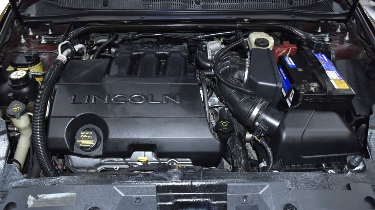 Lincoln MKS EXCELLENT DEAL for our Lincoln MKS ( 2009 Model ) in Brown Color GCC Specs