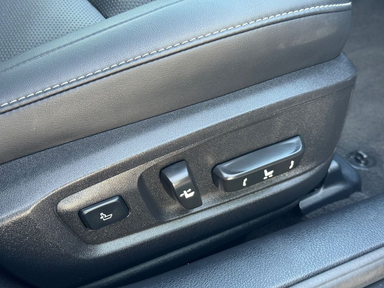 لكزس ES 350 Platinum 3.5L