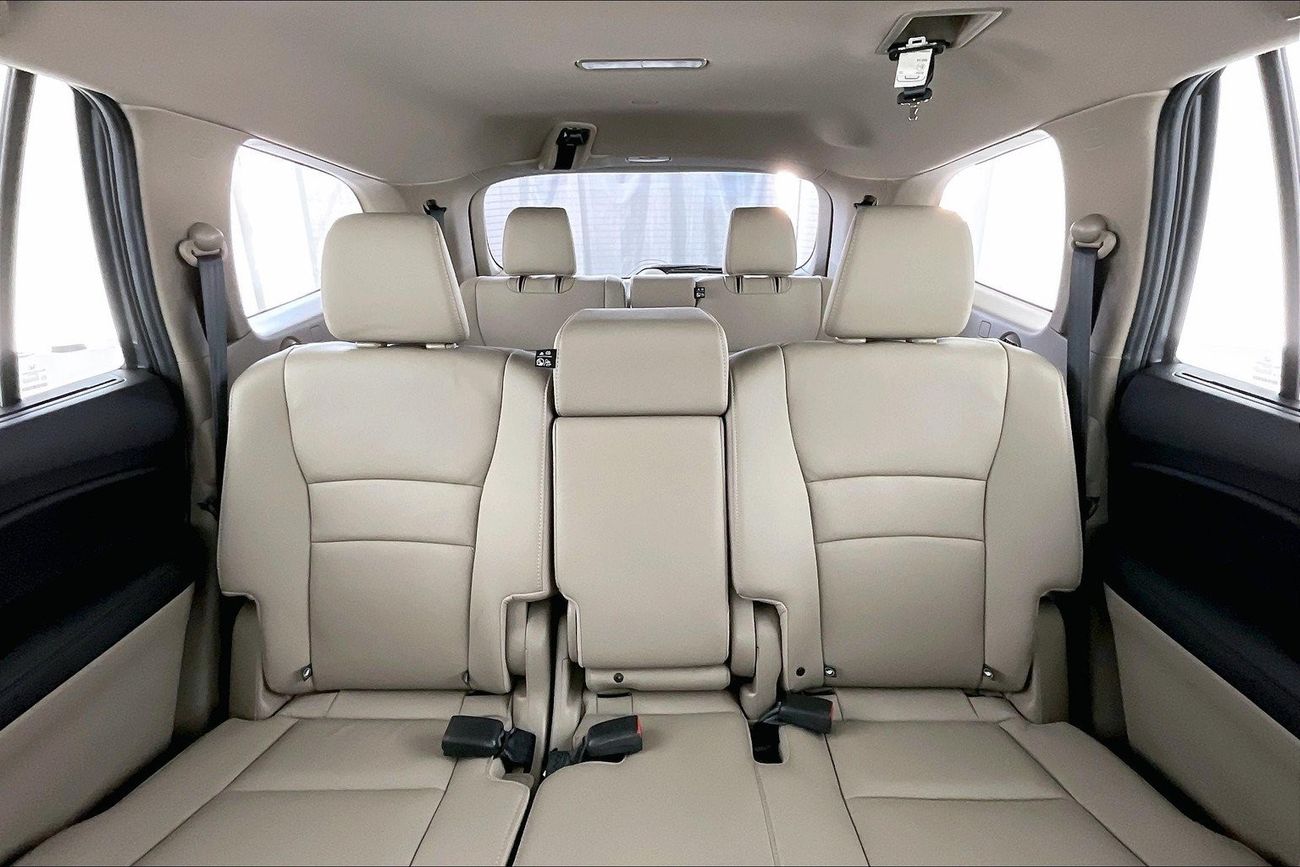 Jeep Grand Cherokee Limited Plus| 1 year free warranty | Exclusive Eid offer