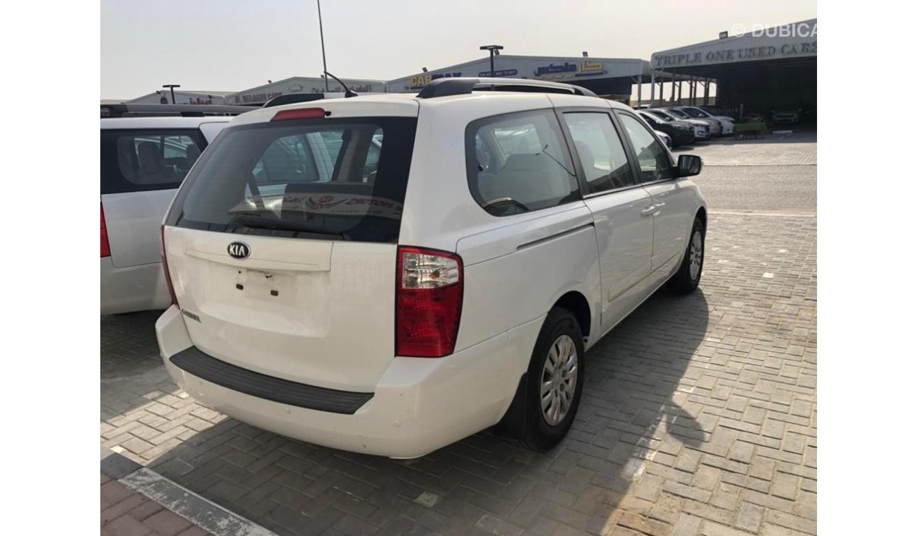 Kia Carnival LX