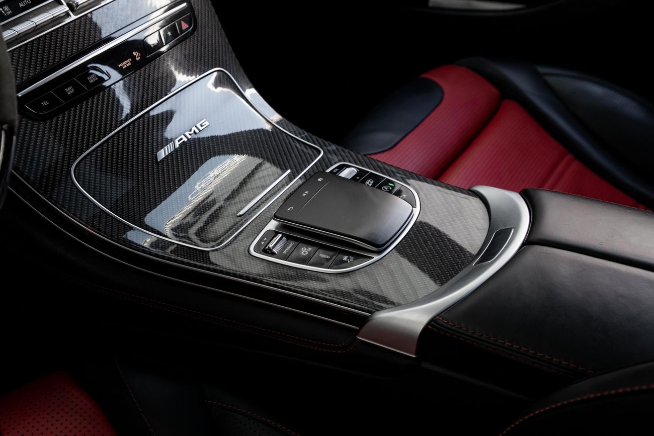 مرسيدس بنز GLC 63 AMG 4,113 P.M | 0% Downpayment | Mercedes-Benz GLC 63 S AMG!