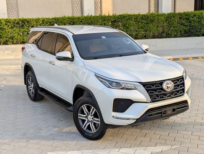 Used 2023 Toyota Fortuner EXR for sale in UAE | Verified Second Hand Toyota Fortuner EXR Price