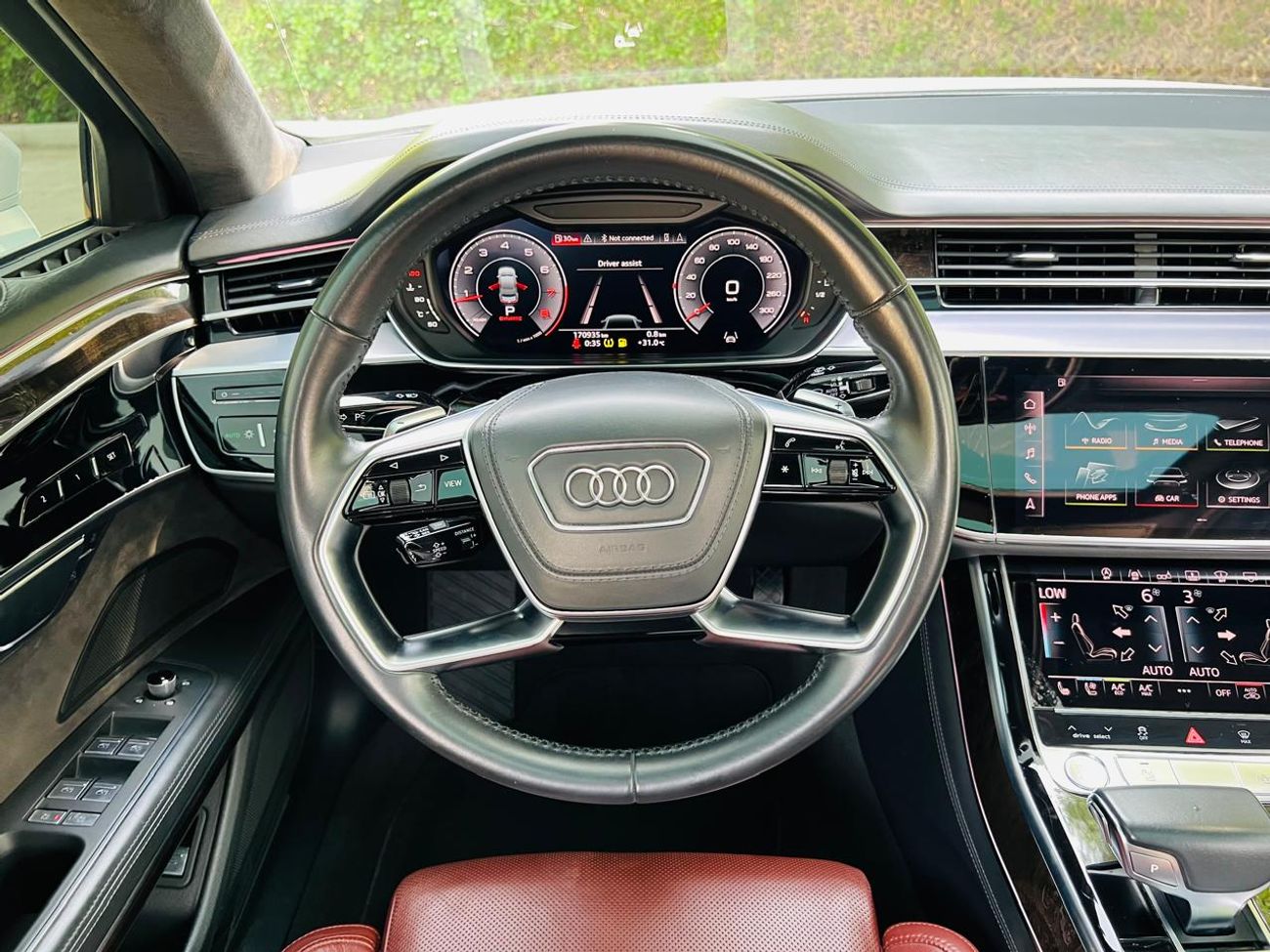 أودي A8 L 60 TFSI quattro 4.0L (460 HP)