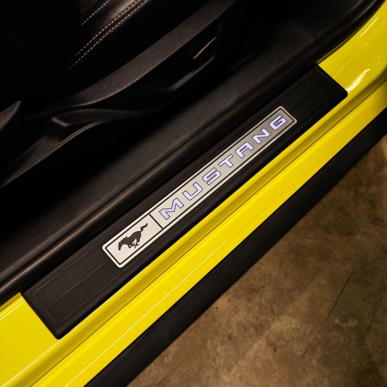 Ford Mustang AED 2,299 P.M • 0% Downpayment • Ford Mustang GT Premium • 1 Year Warranty