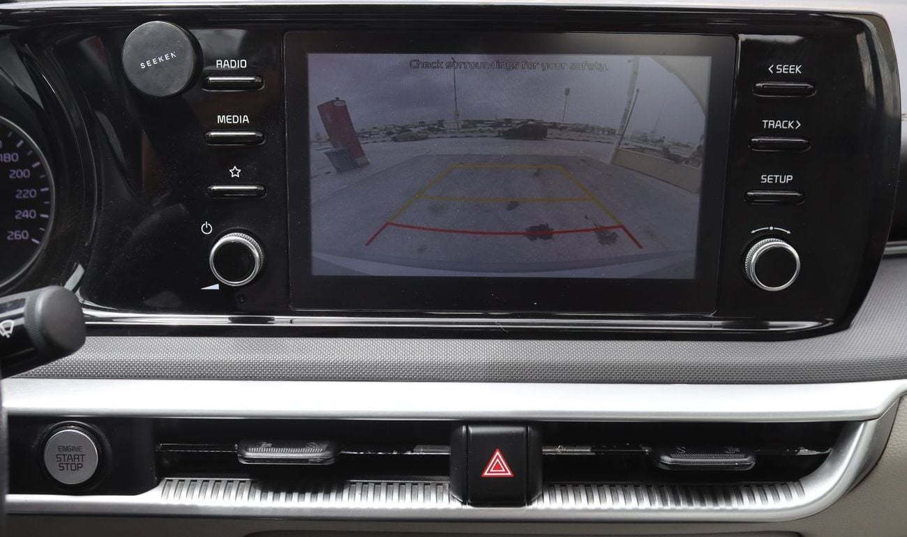 كيا K5 كيا K5 -موديل 2021- خليجى -فل أوبشن -بدون حوادث-  محرك 2.0 - بحاله ممتازه من الداخل والخارج