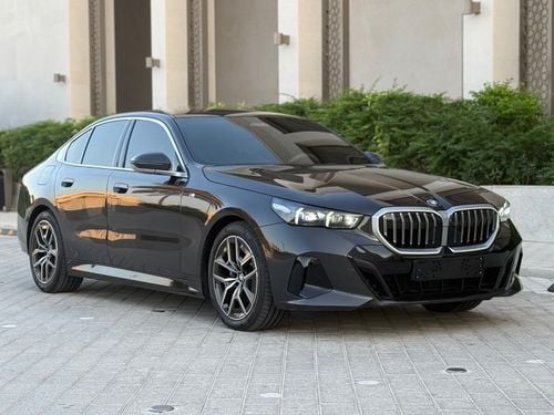 بي أم دبليو 520i M-Package Under Warranty Till 2027