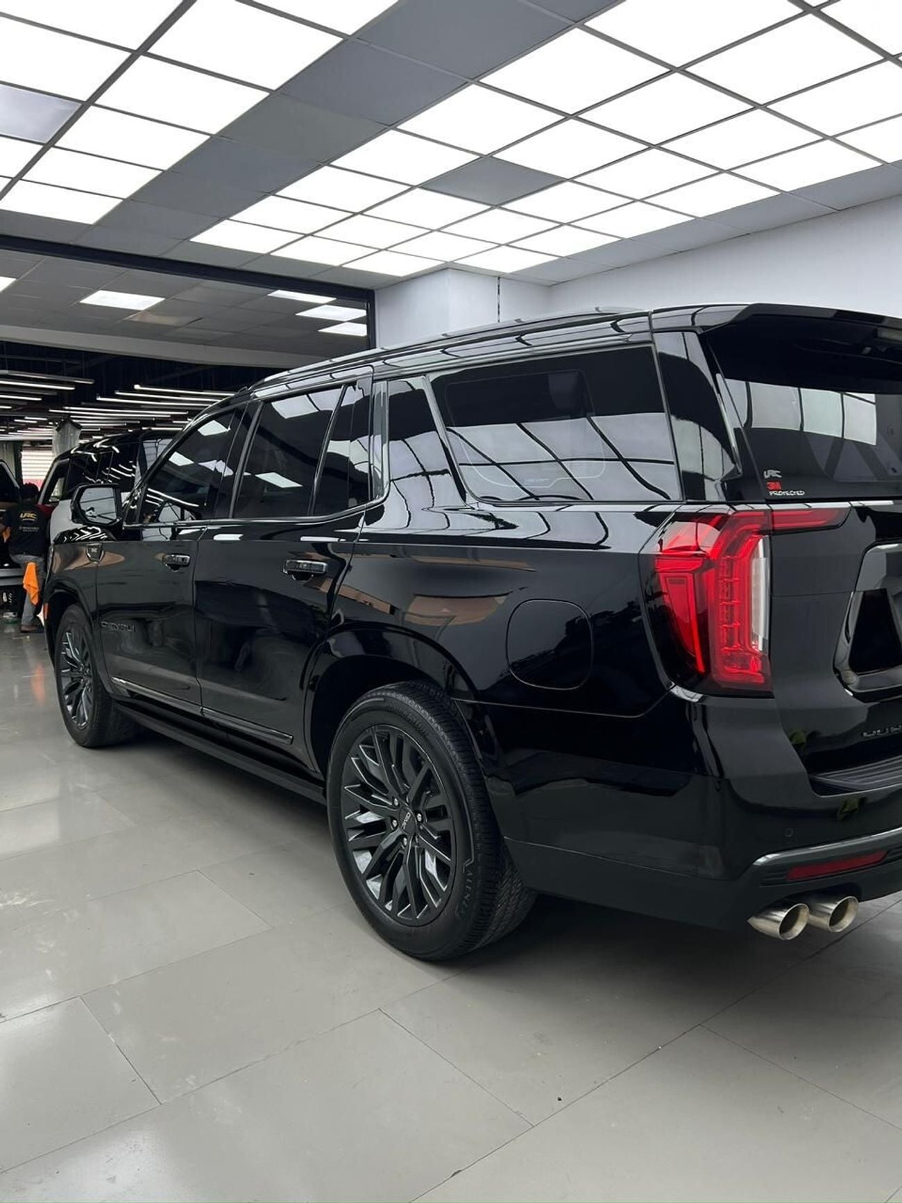 GMC Yukon DENALI