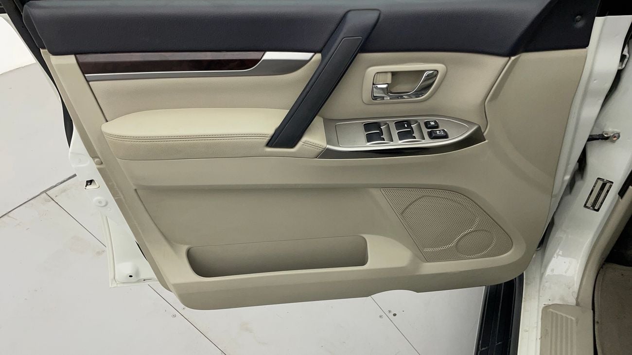 Mitsubishi Pajero GLS MIDLINE 3 | Zero Down Payment | Free Home Test Drive