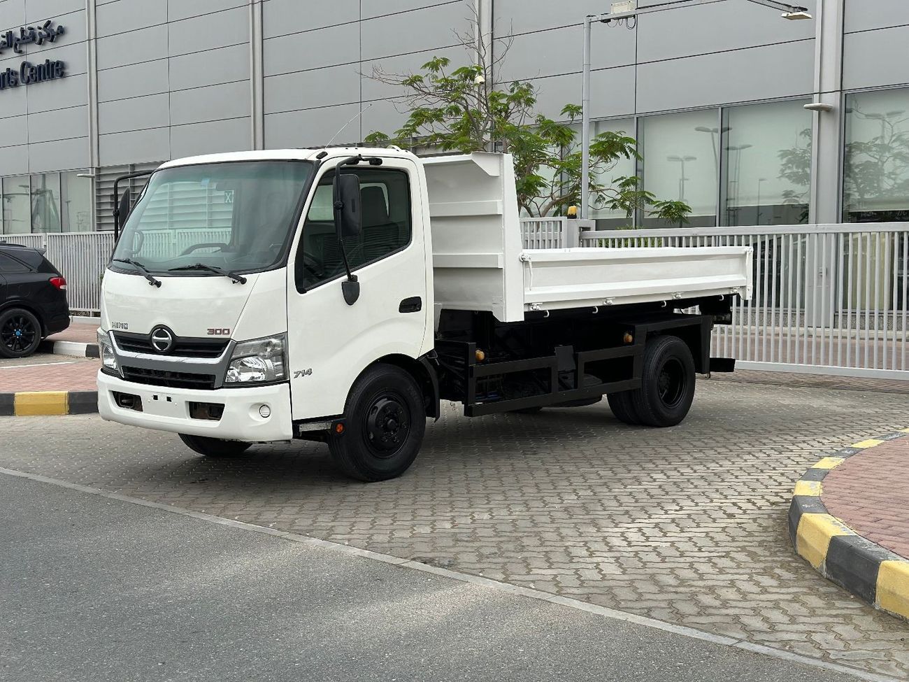 Hino 300 BLENDER PICKUP