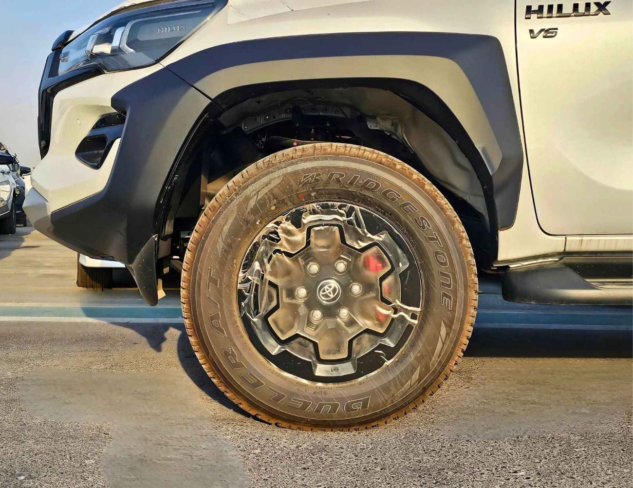 تويوتا هيلوكس GR SPORT EURO 4/4.0L PETROL A/T 4WD/DRIVER POWER SEAT/PUSH START/ (CODE#GR SPORT)