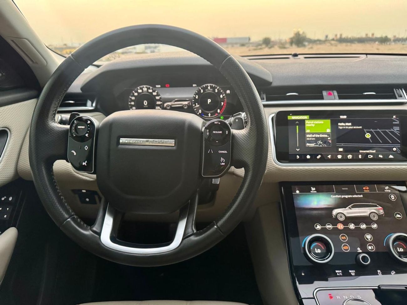 Land Rover Range Rover Velar Land Rover Range Rover Velar R-Dynamic,GCC 2020 Full service history