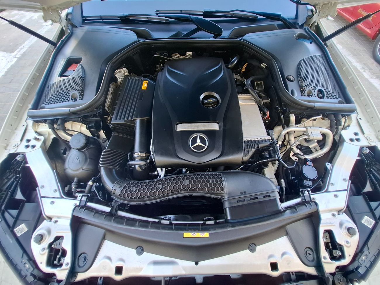 Mercedes-Benz E300 Mercedes-Benz E300 2018 full option